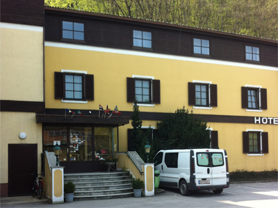 Hotel Friedl_02_300x400.png